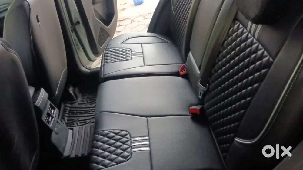 Maruti Suzuki Brezza 1.5 Lxi 2025