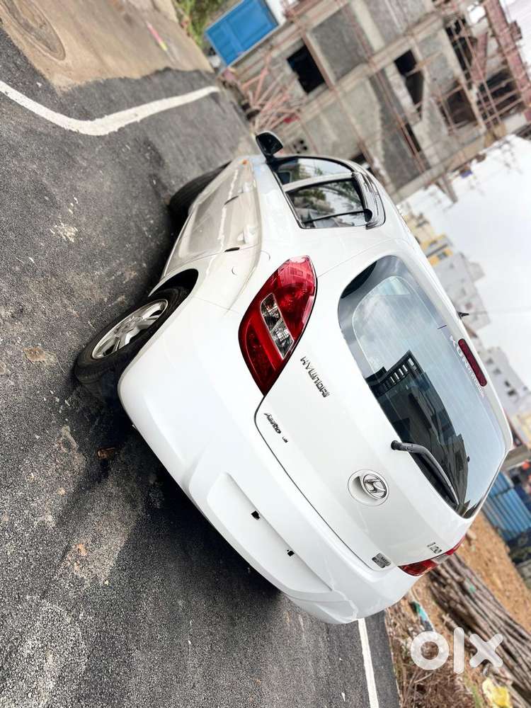 Hyundai I20 2009-2011 1.4 Asta (at), 2009, Petrol