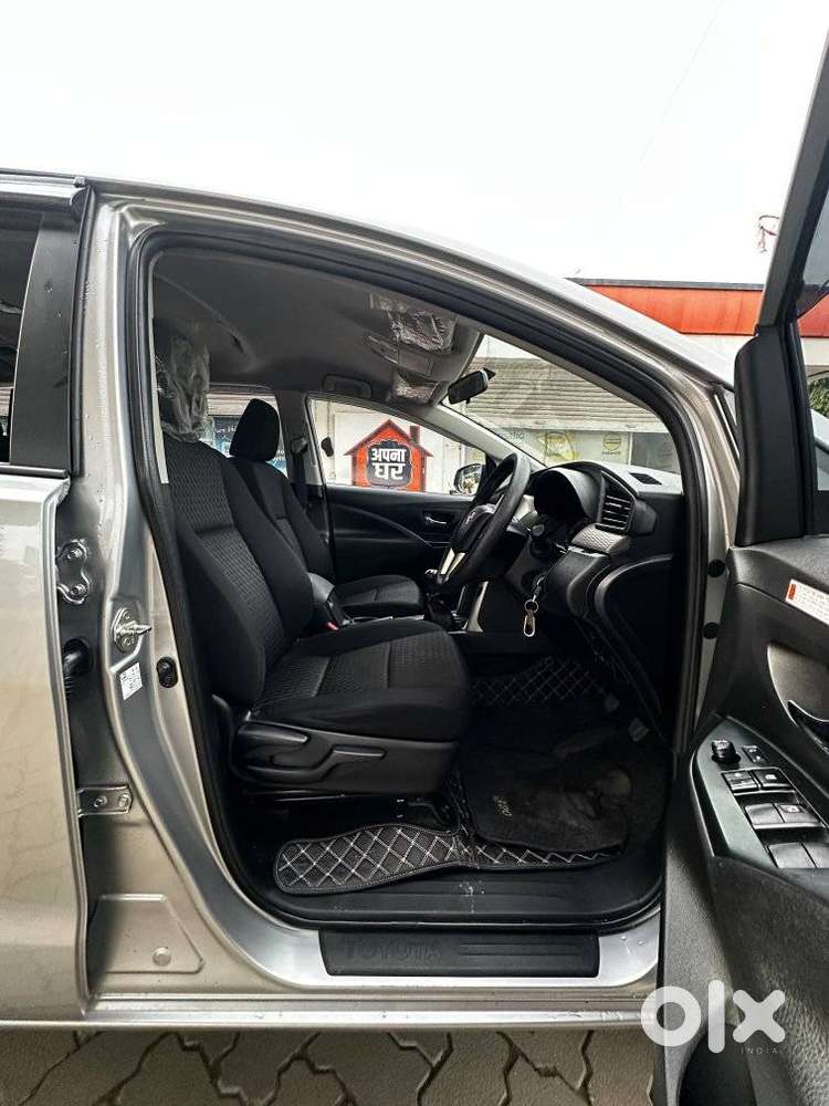 Toyota Innova Crysta 2.4 Gx Limited Edition 8 Str, 2022, Diesel