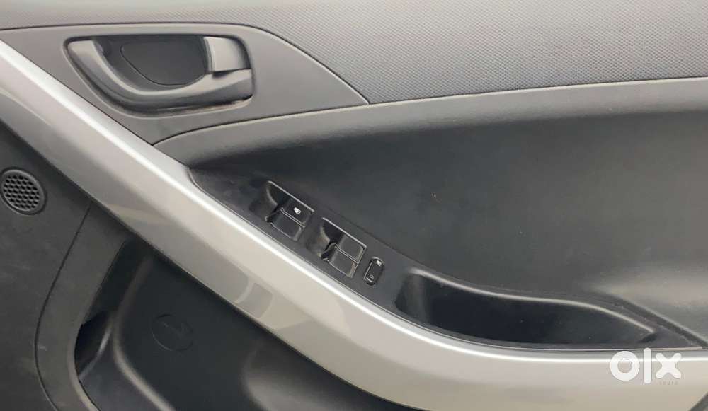 Tata Nexon 1.2 Revotron Xm (s), 2020, Petrol