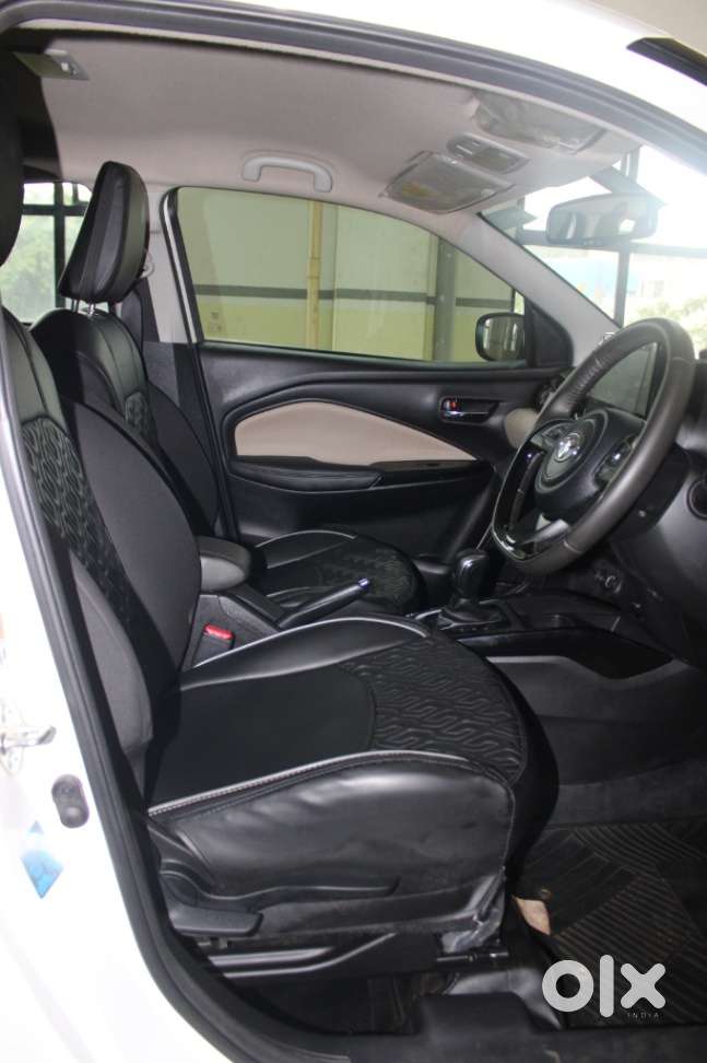Toyota Glanza 1.2 V Amt, 2024, Petrol