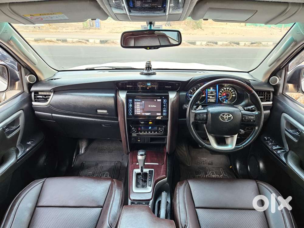 Toyota Fortuner 2.8 At Celebratory Edition, 2018, Diesel