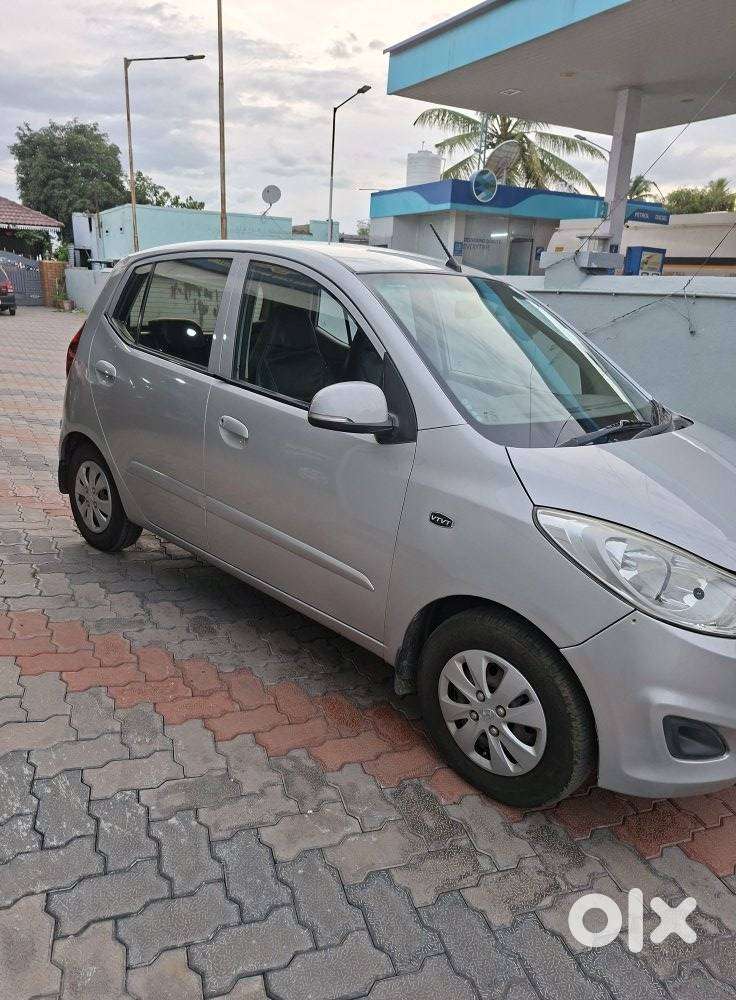 Hyundai I10 Sportz At, 2011, Petrol