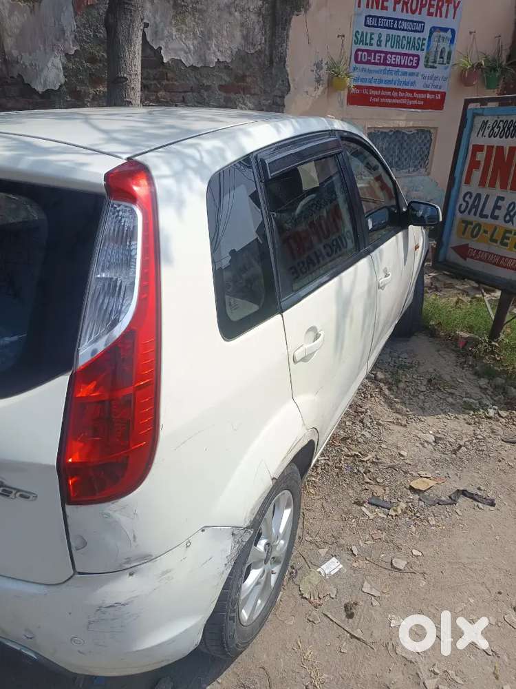 Ford Figo 2012 Cng & Hybrids 125000 Km Driven