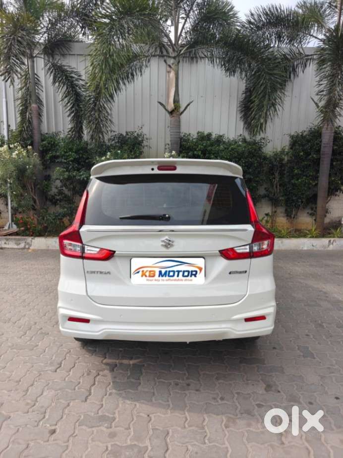 Maruti Suzuki Ertiga 1.5 Zxi Plus Shvs, 2022, Petrol