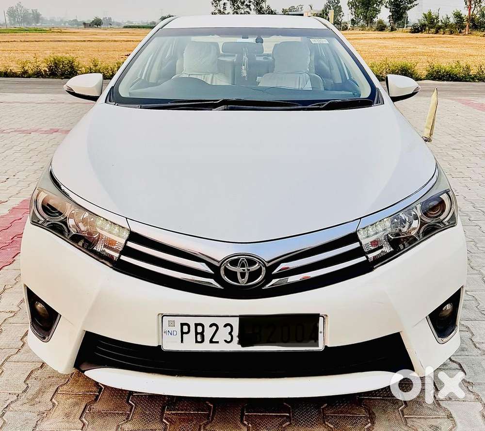 Toyota Corolla Altis 2015 Diesel Well Maintained