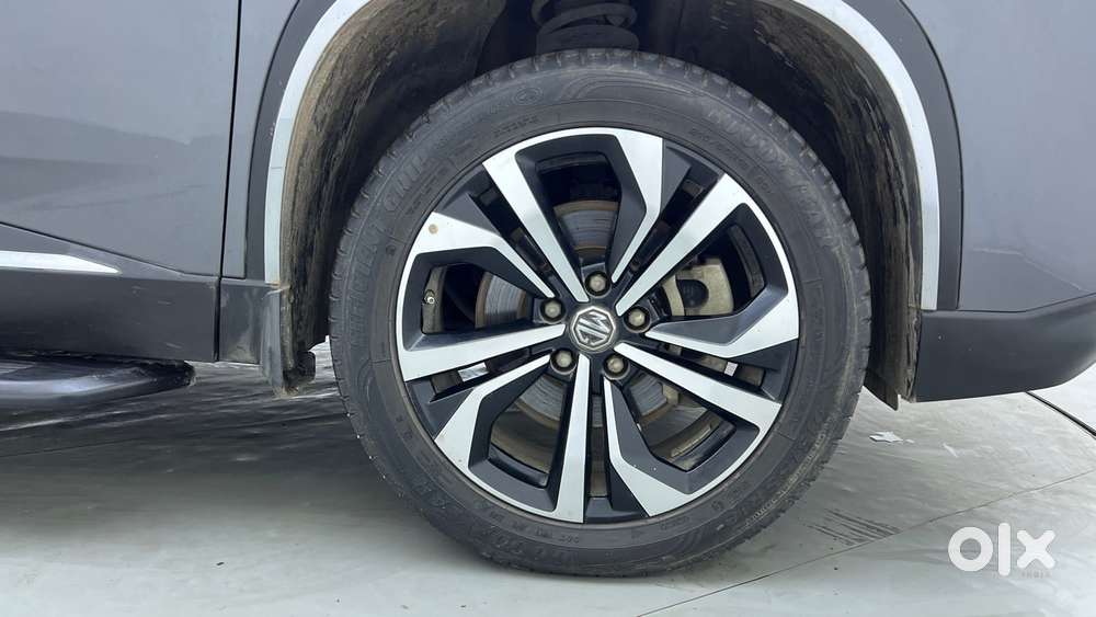 Mg Hector Plus Savvy Pro 1.5 Turbo Petrol Cvt 7 Str, 2023, Petrol