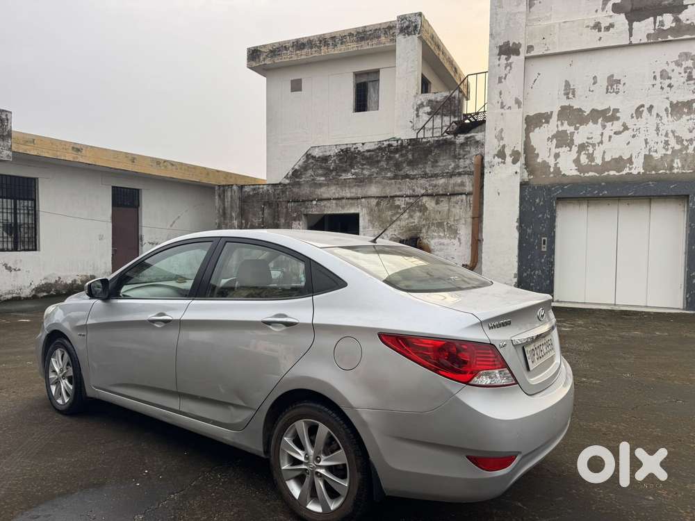 Hyundai Verna Fluidic 1.6 Vtvt Sx, 2013, Petrol