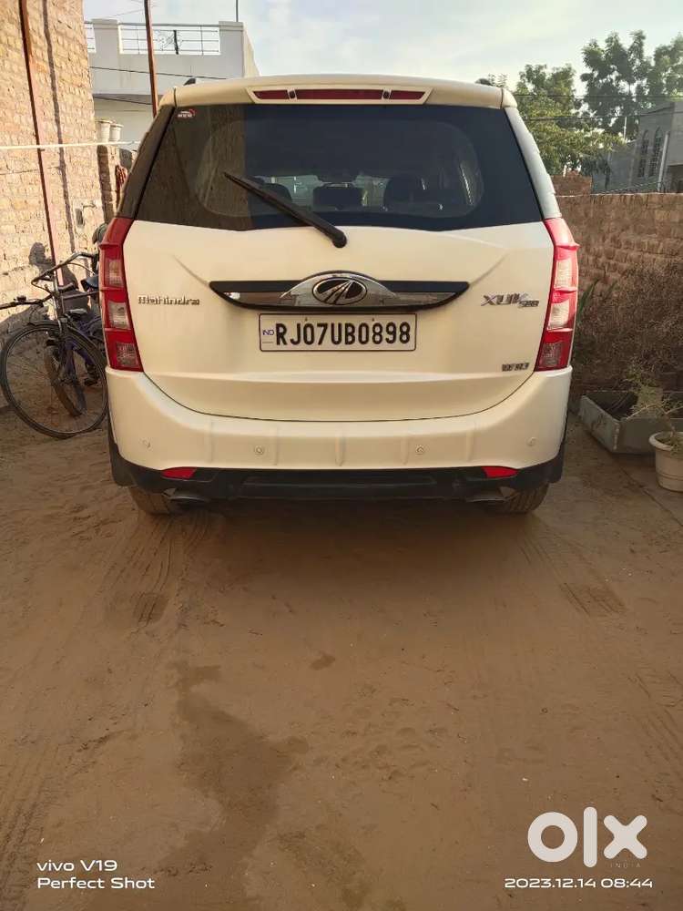 Mahindra Xuv500 2015 Diesel Well Maintained