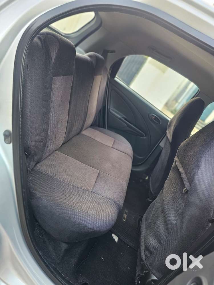Toyota Etios Liva 2011-2012 G, 2012, Petrol