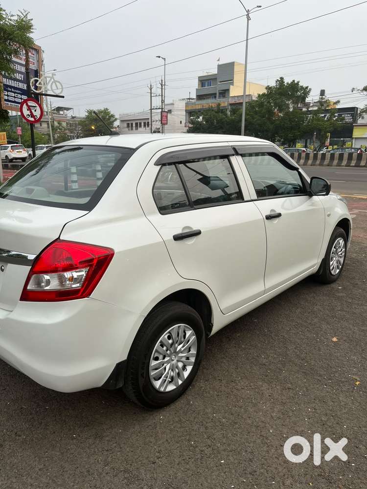 Maruti Suzuki Dzire 1.2 Lxi, 2022, Petrol