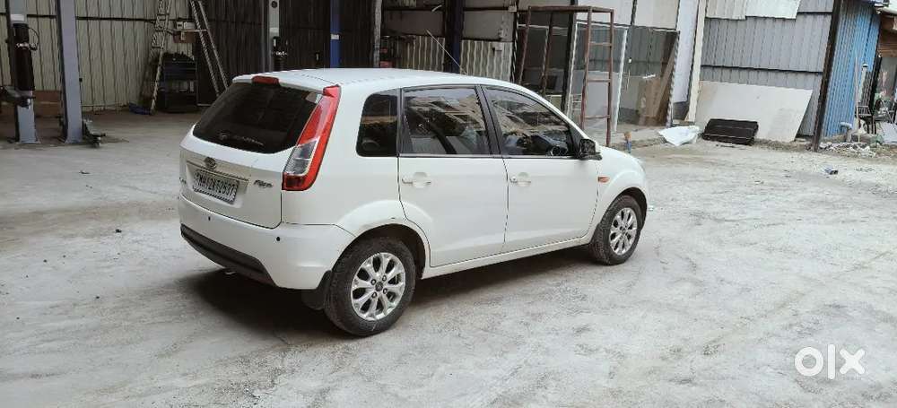 Ford Figo Petrol Manual 72000 Km 2014