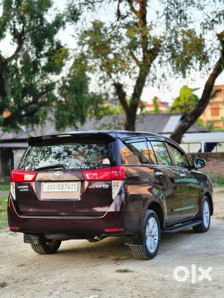 Toyota Innova Crysta