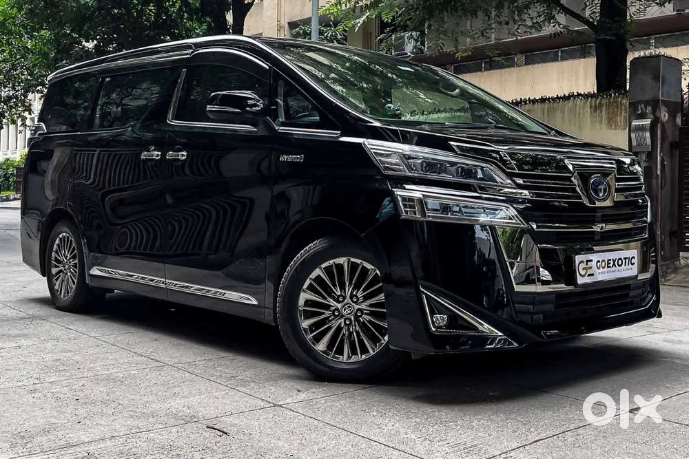 Toyota Vellfire 2.5 Hybrid, 2022, Petrol