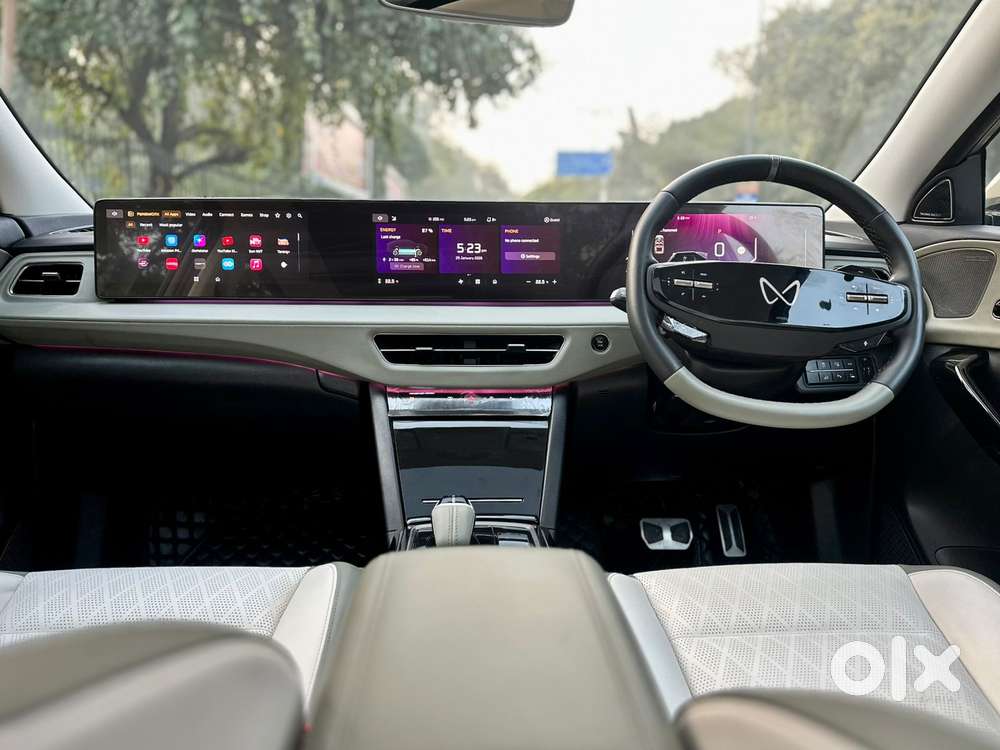 Mahindra Xev 9e Pack Three (top Model), 2025, Electric