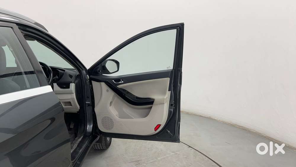 Tata Nexon 1.2 Revotron Xz Plus (s), 2023, Petrol
