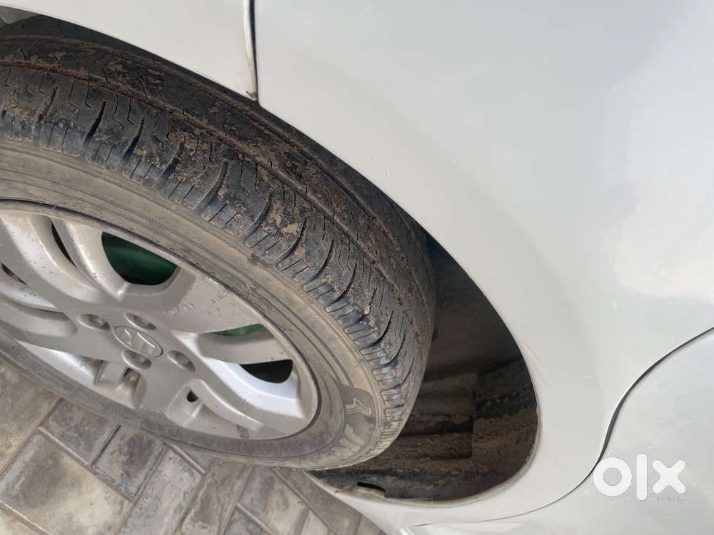 Maruti Suzuki Swift Dzire 2014 Diesel 98000 Km Driven