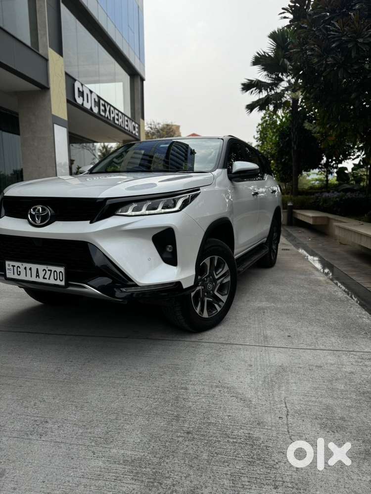 Toyota Fortuner Legender
