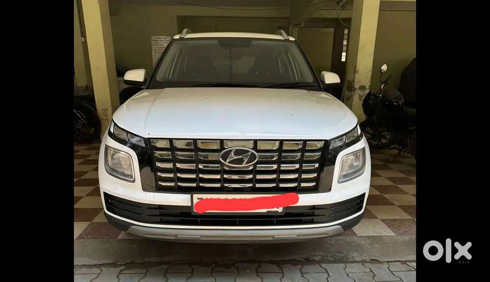 Hyundai Venue Showroom Condition