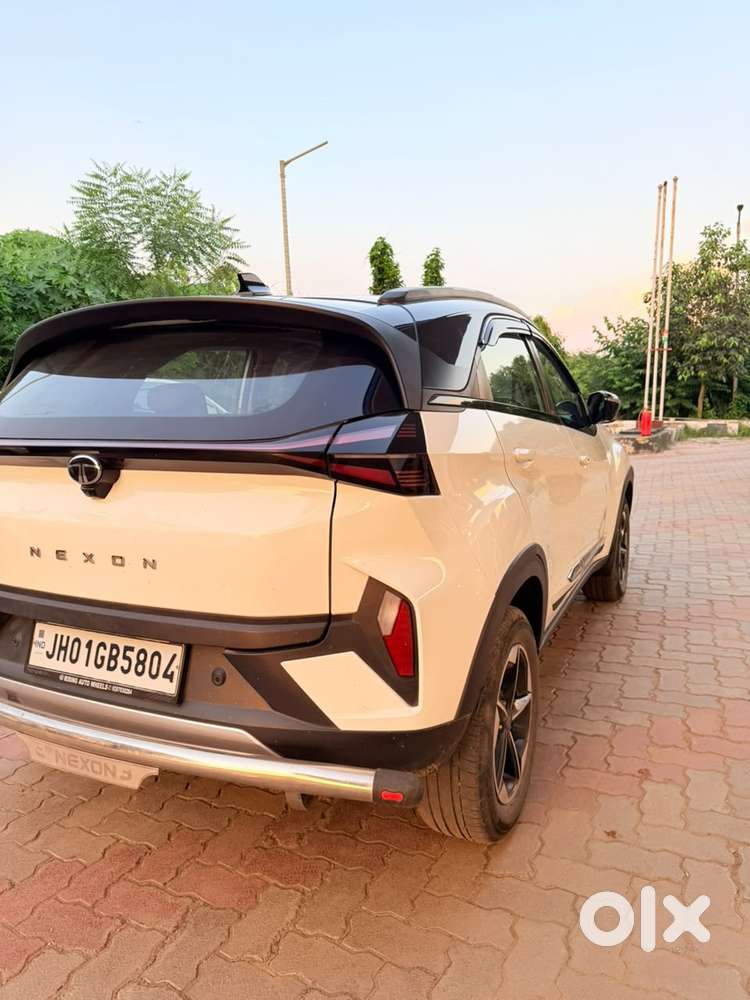 Tata Nexon Fearless Pr Plus S 1.2 Revotorq Diesel 6amt Dual Tone, 20..