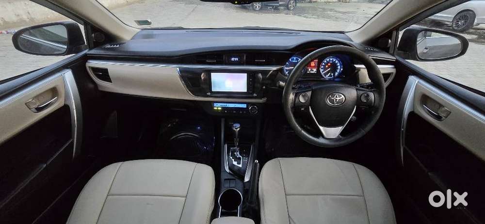 Toyota Corolla Altis 2013-2017 Vl At, 2016, Petrol