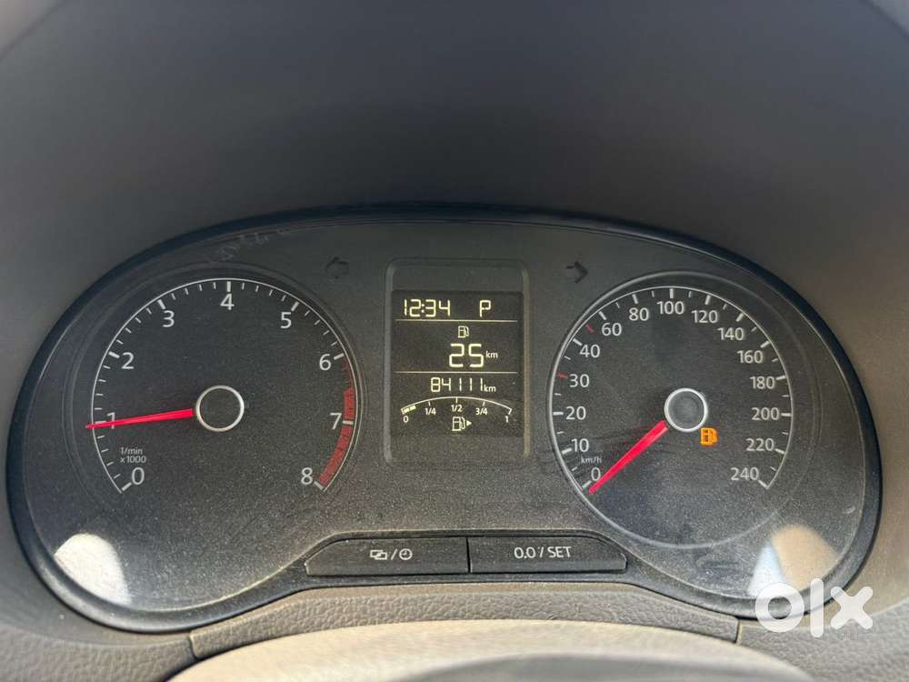 Volkswagen Vento Sport 1.2 Tsi At, 2015, Petrol