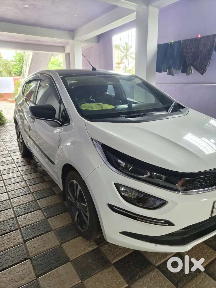 Tata Altroz 1.2 Xe Plus Petrol 2023