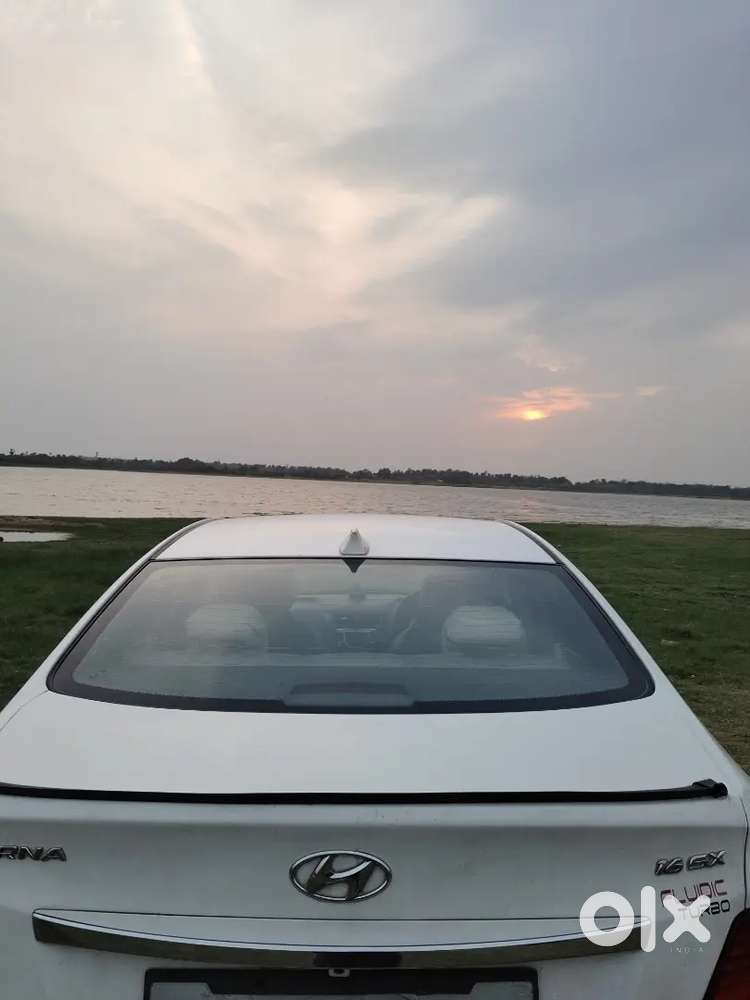 Hyundai Verna Diesel Manual 2014 Variant