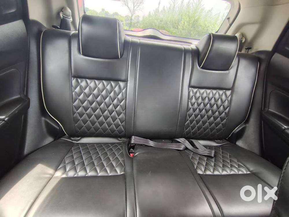 Maruti Suzuki Swift Vxi Optional, 2023, Petrol