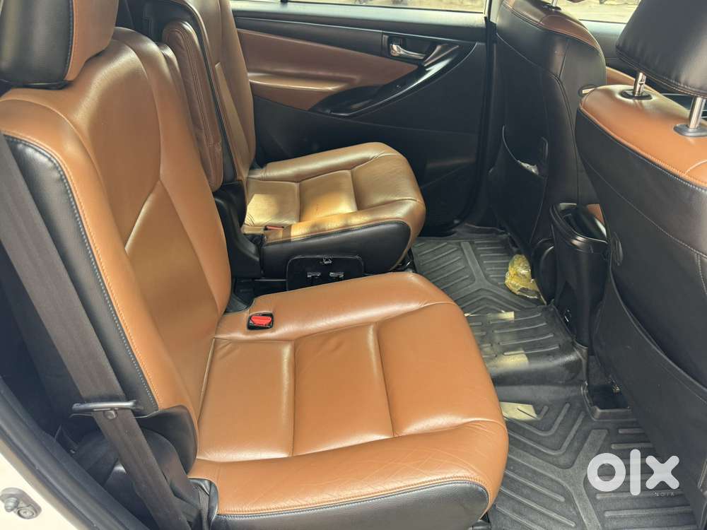 Toyota Innova Crysta 2.8 Gx At 7 Str, 2016, Diesel