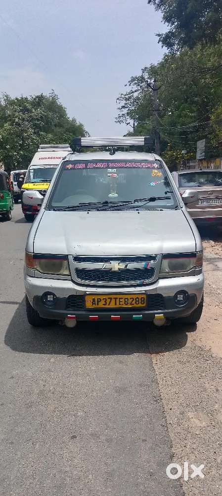 Chevrolet Tavera Neo 2016