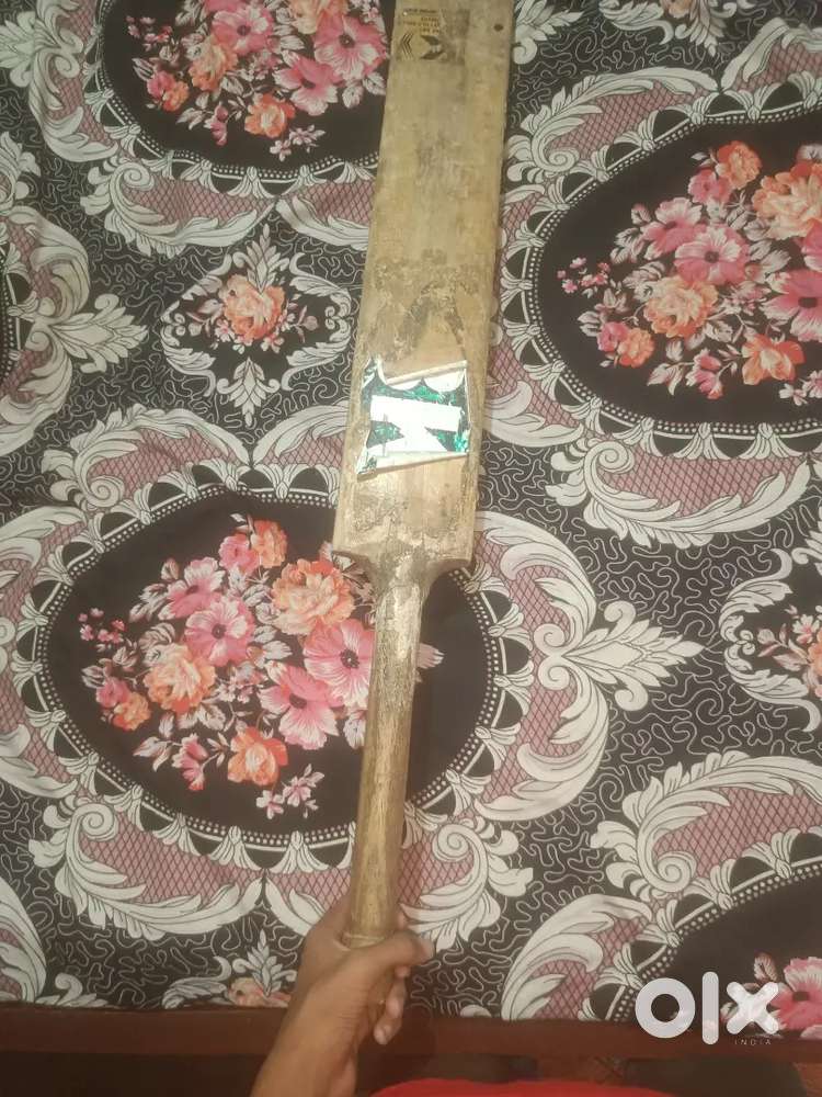 700 wood bat