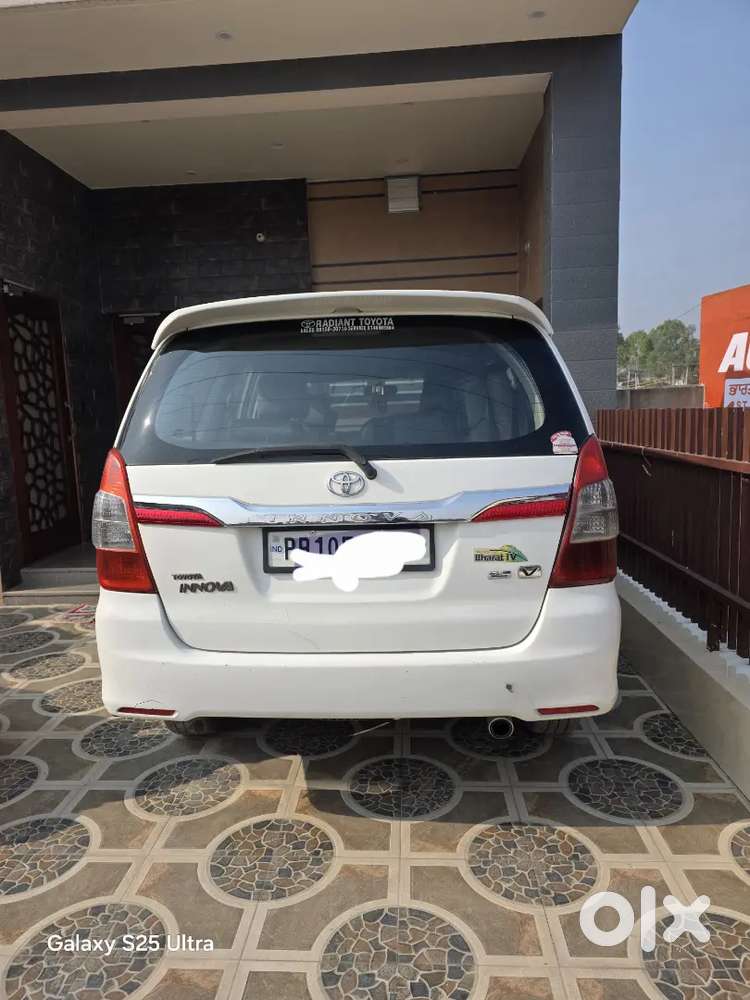 Toyota Innova 2015 Diesel Well Maintained