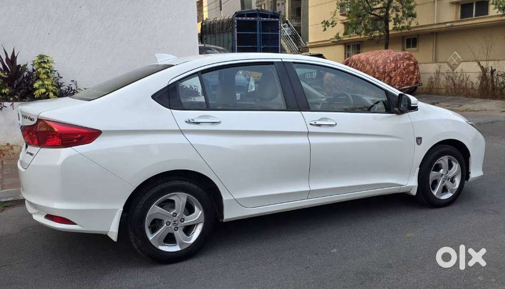 Honda City I-vtec V, 2016, Petrol
