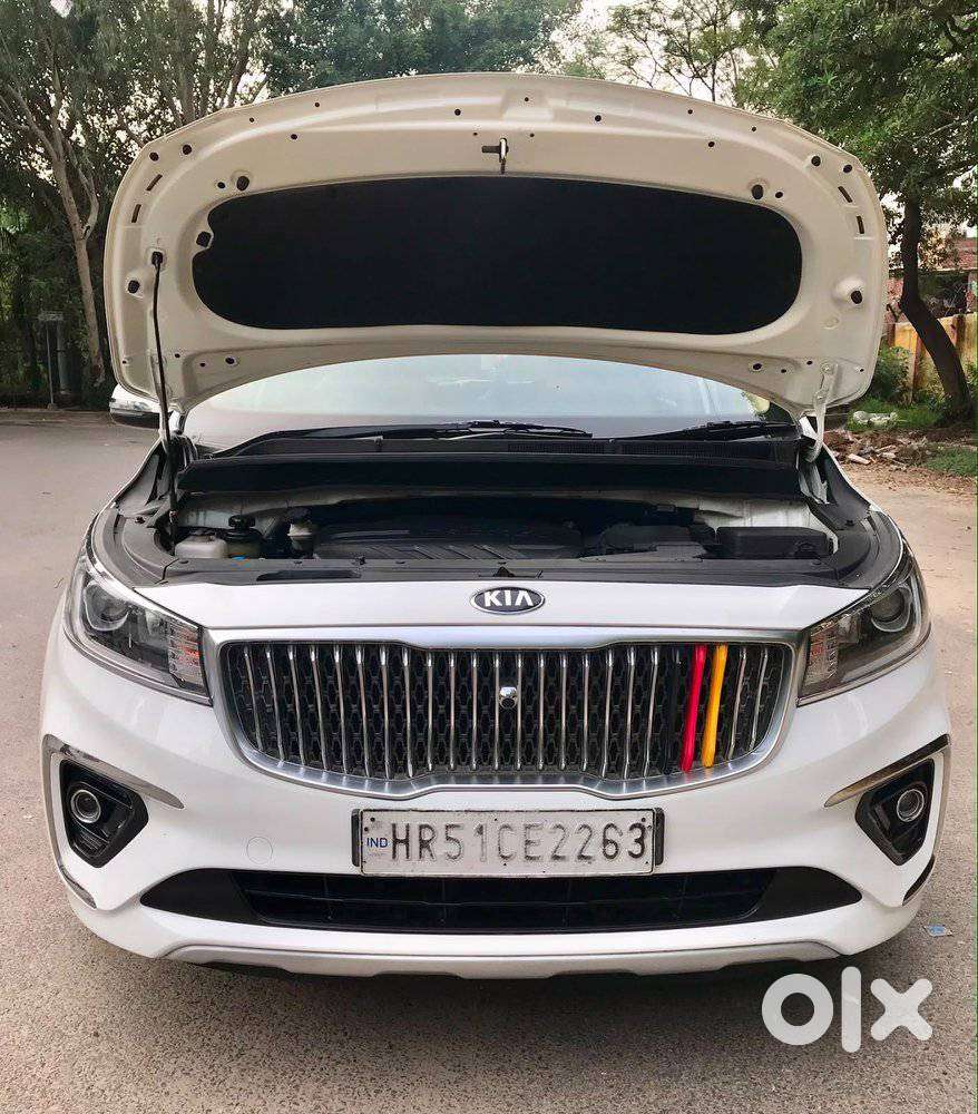 Kia Carnival Premium, 2021, Diesel
