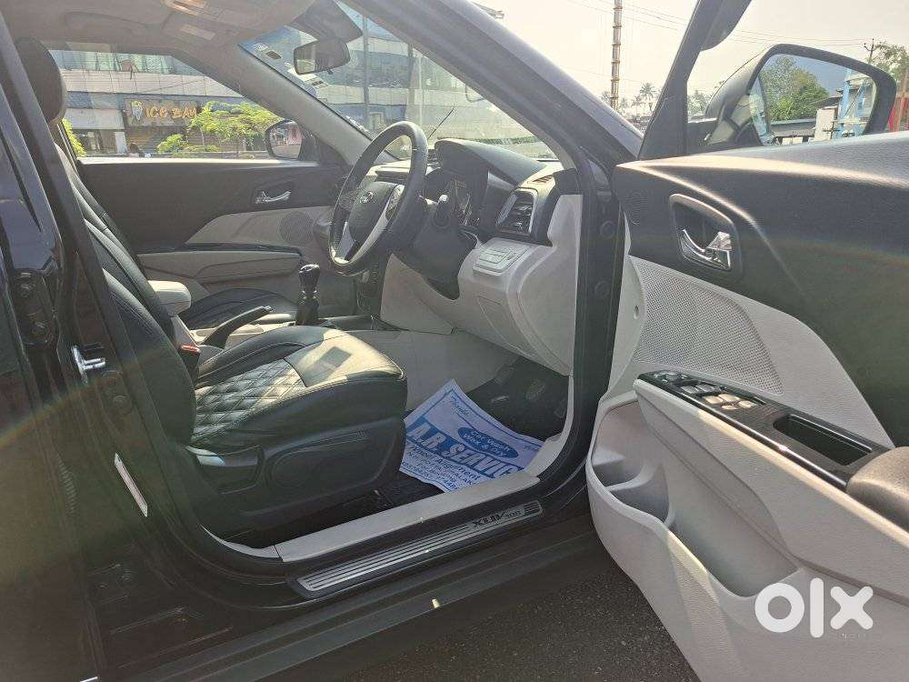 Mahindra Xuv300 W8 Option Diesel, 2021, Diesel