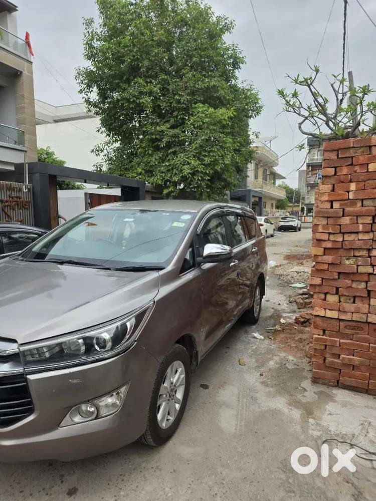 Toyota Innova Crysta 2017