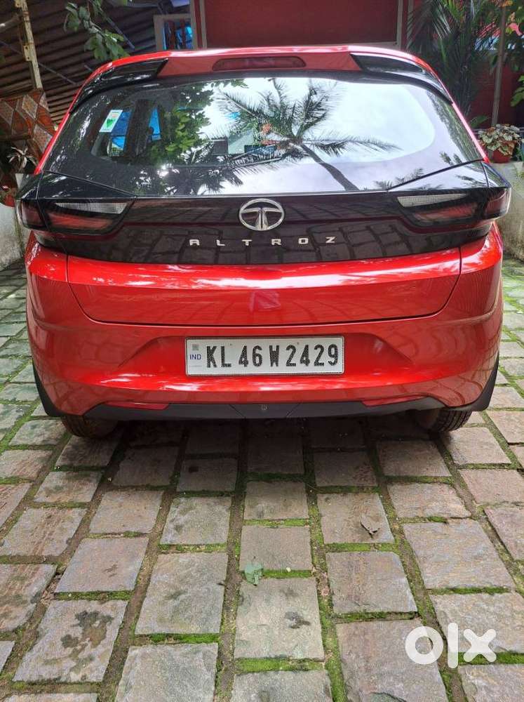 Tata Altroz 1.2 Xe, 2021, Petrol