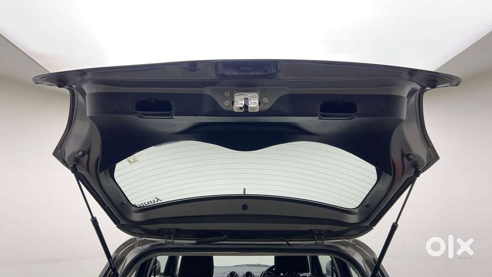 Maruti Suzuki Swift Amt Zxi, 2018, Petrol