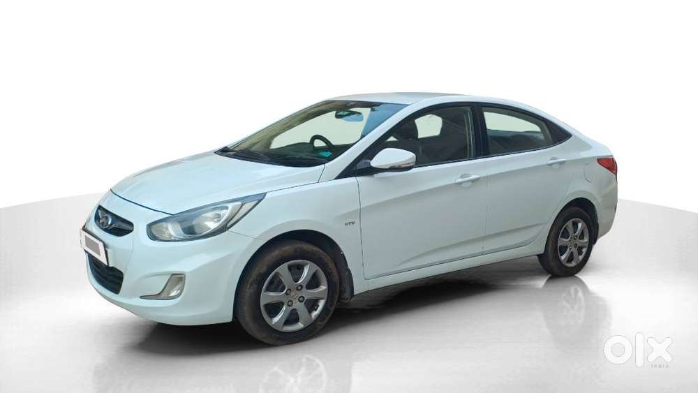 Hyundai Verna Vtvt 1.6 At Ex, 2013, Petrol