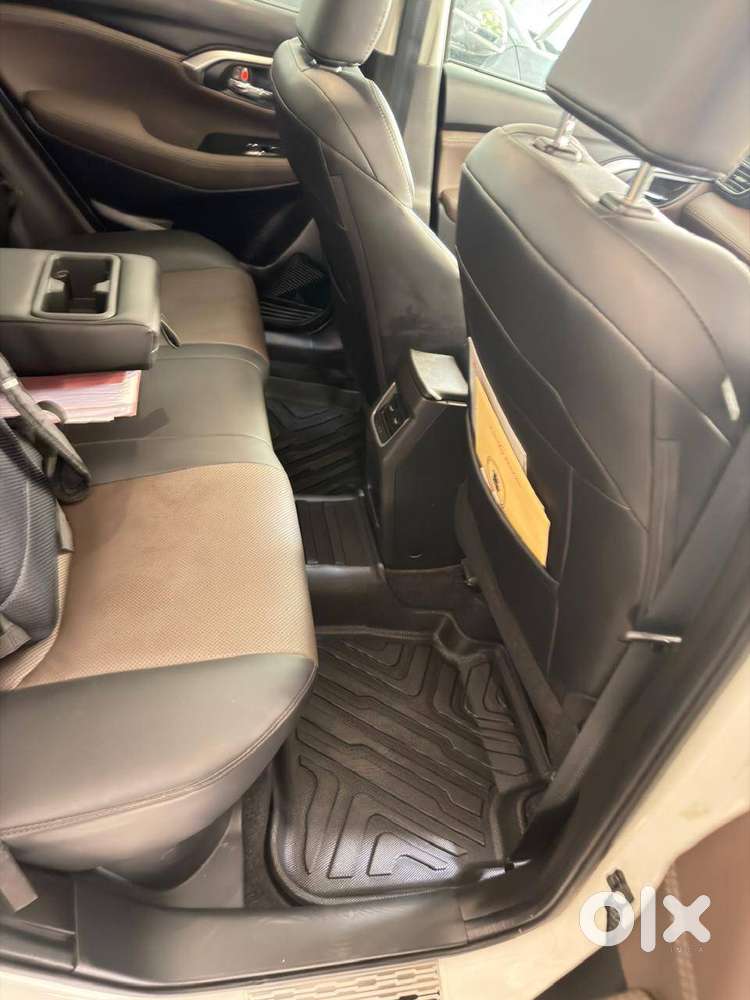Toyota Hyrydire V Hybrid