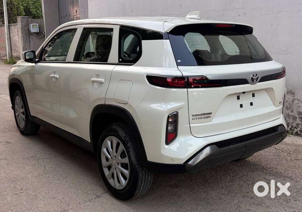 Toyota Urban Cruiser Hyryder, 2026, Petrol