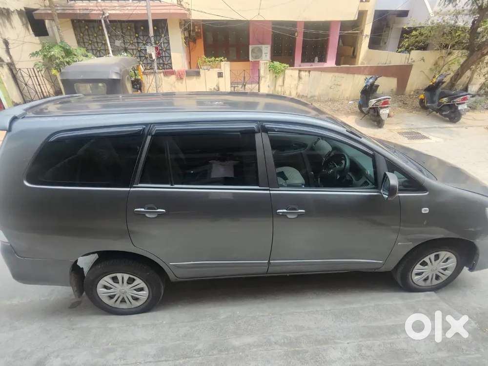 Toyota Innova 2014 Diesel Well Maintained