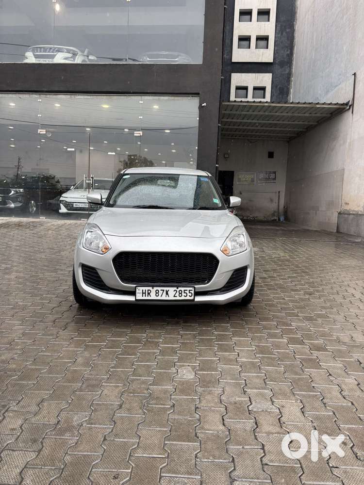 Maruti Suzuki Swift Vxi Optional, 2023, Petrol