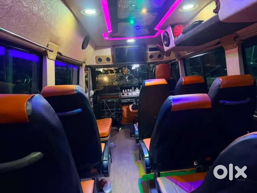 Force Motors Tempo Traveller 2017 Variant 12 Str