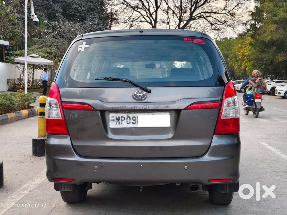 Toyota Innova 2.5 G (diesel) 8 Seater, 2014, Diesel