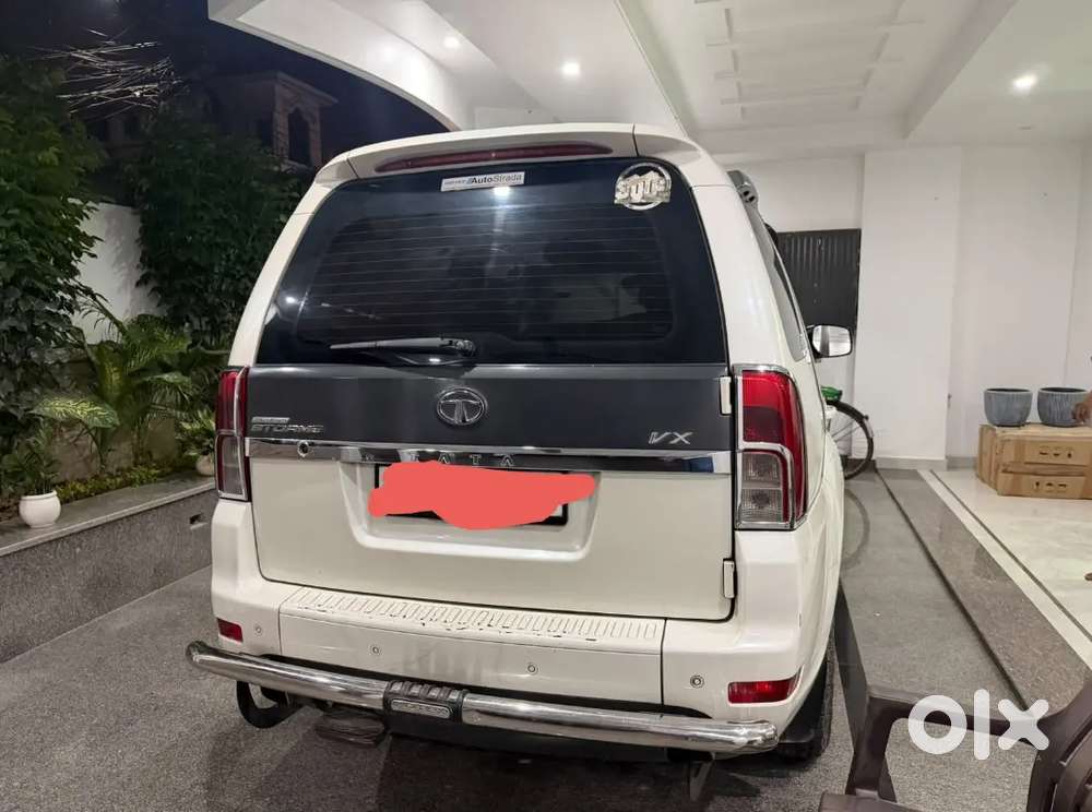 Tata Safari Storme 2015