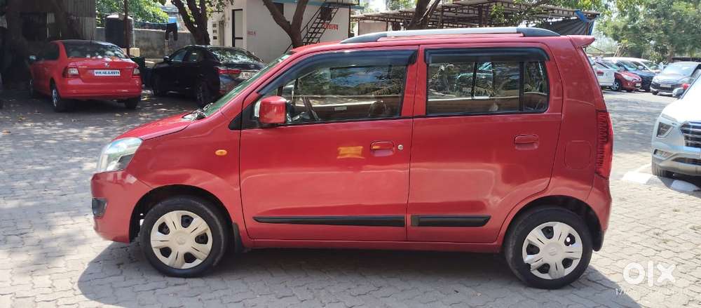 Maruti Suzuki Wagon R 1.0 Vxi Plus Amt, 2016, Petrol