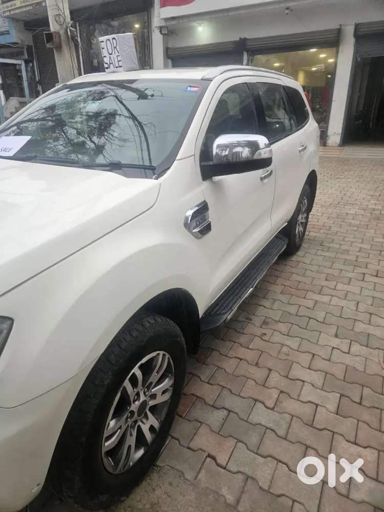 Ford Endeavour 2016 Diesel 120000 Km Driven