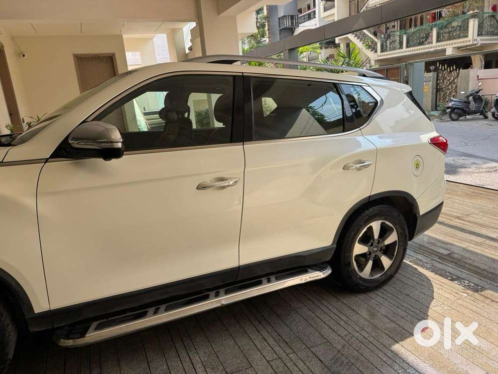 Mahindra Alturas G4 2019 Diesel Well Maintained